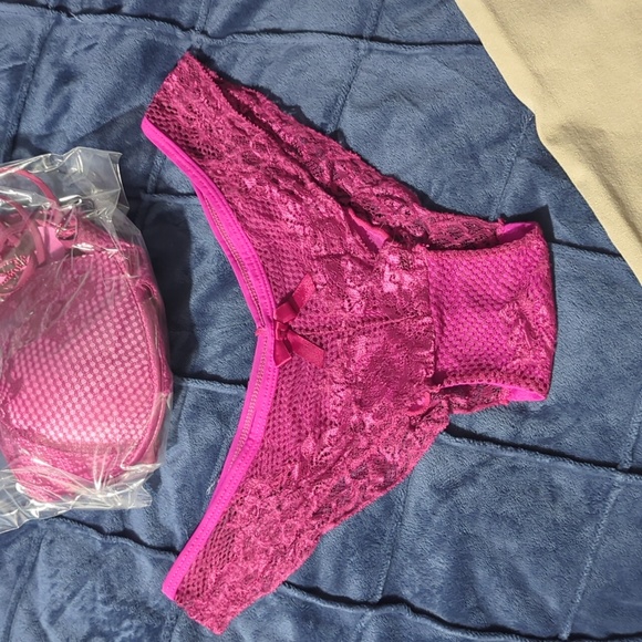 Pink Lace Bra 36B - Picture 6 of 6